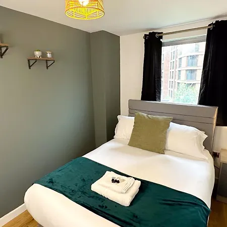 Contractor By Furnished With Parking *